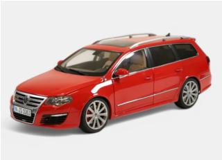 Volkswagen Passat R36 (2009) - Kombi - tornado red NZG 1:18 Metallmodell