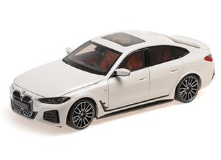 BMW i4 M50 – 2022 – WHITE METALLIC Minichamps 1:18 Metallmodell mit zu öffnenden Türen und Haube(n)