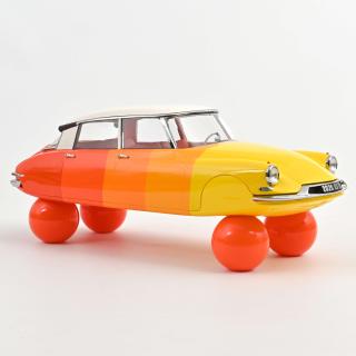 Citroën DS 19 on balls 1959 Shades of Orange 1:12 Norev 1:12 Metallmodell (Türen/Hauben nicht zu öffnen!)