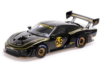 PORSCHE 935/19 - BLACK WITH GOLD STRIPES - 2020 Minichamps 1:18 Metallmodell