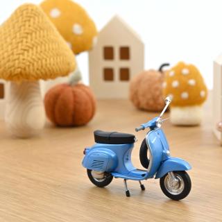 Vespa 125 Primavera 1968 Blau  Norev 1:18 Metallmodell