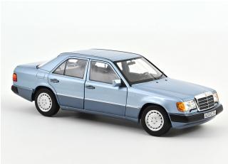 Mercedes-Benz 230 E 1990 Light Blue metallic   Norev 1:18 Metallmodell 4 Türen, Motorhaube und Kofferraum zu öffnen!  Disponible à partir de avril 2024