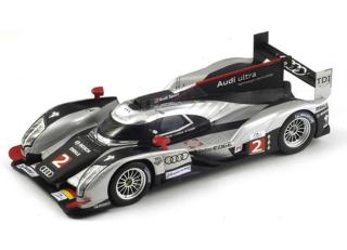 Audi R18 TDI No.2 Winner 24H Le Mans 2011 B. Treluyer - A. Lotterer - M. Fassler Spark 1:18 mit Plexiglasvitrine (Türen, Motorhaube... nicht zu öffnen!)