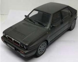 Lancia Delta HF Integrale 16V grau 1989 Triple9 Collection 1:18 Metallmodell mit Geschlossener Karosserie - DieCast