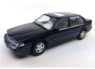 Volvo 960 1996 dark blue metallic Triple9 1:18 (Türen, Motorhaube... nicht zu öffnen!)