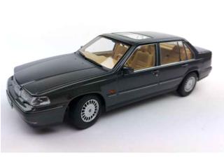 Volvo 960, dark grey metallic 1996 Triple9 1:18 (Türen, Motorhaube... nicht zu öffnen!)