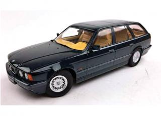 BMW 5-series Touring E34, oxford green metallic 1996 Triple 9 1:18 (Türen, Motorhaube... nicht zu öffnen!)