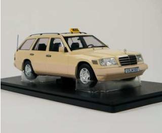 Mercedes E-Class T Model 1995  W124 Taxi, ivory Triple 9 1:18 (Türen, Motorhaube... nicht zu öffnen!)  Available from early July 2025