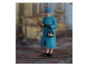 Queen Light Blue figure Cartrix 1:18
