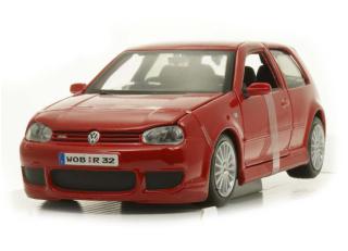 VW Golf R32 rot Maisto 1:24