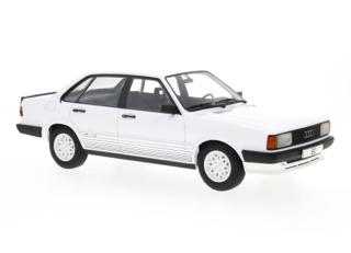 Audi 80 GTE (B2), weiss, 1978 MCG 1:18 Metallmodell, Türen und Hauben nicht zu öffnen