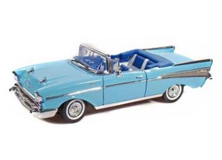 Chevy Bel Air Convertible 1957 hellblau MotorMax 1:18