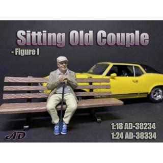 Sitting Old Couple - Figure I (Auto und Bank nicht enthalten!) American Diorama 1:18