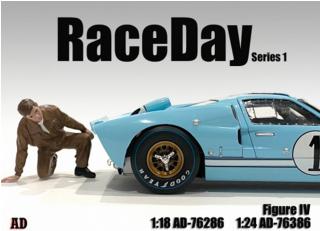 Race Day 1 - Figur IV American Diorama 1:18 (Auto nicht enthalten!)