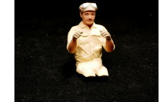 Figur sitzender Fahrer 20er/30er Jahre (passt in Bugatti CMC) Figurenmanufaktur 1:18