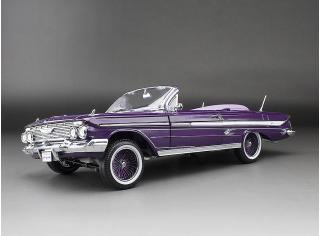 Chevrolet Impala open convertible 1961  Lowrider with movable suspension, black/gold with small white wall tires SunStar Metallmodell 1:18  Lieferbar ab Anfang Juli 2025