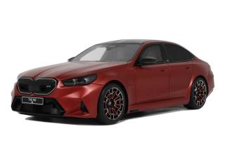 BMW M5 PEABLE BEACH ORANGE 2025 GT Spirit 1:18 Resinemodell (Türen, Motorhaube... nicht zu öffnen!)