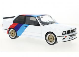 BMW E30 M3, weiss/Dekor, 1989 IXO 1:18 Metallmodell (Türen/Hauben nicht zu öffnen!)