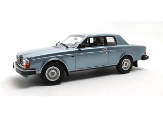 Volvo 262C Bertone (1981) - blue met. Cult Scale Models 1:18 Resinemodell (Türen, Motorhaube... nicht zu öffnen!)