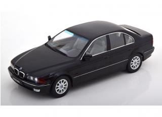 BMW 528i E39 Limousine 1995 schwarz KK-Scale 1:18 Metallmodell (Türen, Motorhaube... nicht zu öffnen!)