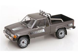 Toyota Truck Xtra Cab 4x4 (Hilux) 1985 graumetallic KK-Scale 1:18 Metallmodell (Türen, Motorhaube... nicht zu öffnen!)