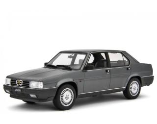 Alfa Romeo Alfa 90 2.5 iniezione Quadrifoglio Oro 1985 Grigio Neutro Met. Laudoracing 1:18