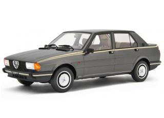 Alfa Romeo Giulietta 2.0 Super 1981 Grigio Nube Laudoracing 1:18 Resinemodell (Türen, Motorhaube... nicht zu öffnen!)