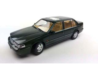 Volvo 960 1996  olive dark green metallic Triple9 1:18 (Türen, Motorhaube... nicht zu öffnen!)