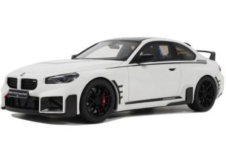 BMW M2 M PERFORMANCE WHITE GT Spirit 1:18 Resinemodell (Türen, Motorhaube... nicht zu öffnen!)