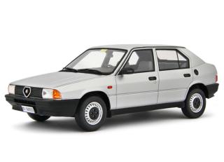 Alfa Romeo 33 1.3S Edizione 1985 Grigio metallizzato Laudoracing 1:18 Resinemodell (Türen, Motorhaube... nicht zu öffnen!)