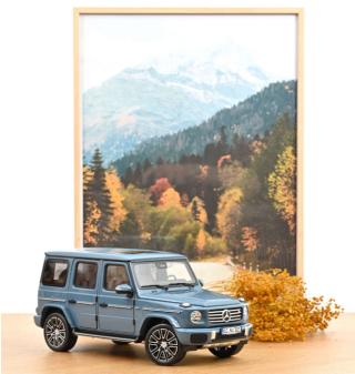 Mercedes-Benz G-Class 2024 Vintageblau Norev 1:18 Metallmodell