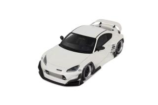 PANDEM Toyota GR86 CRYSTAL WHITE 2023 GT Spirit 1:18 Resinemodell (Türen, Motorhaube... nicht zu öffnen!)