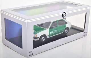Opel Kadett D 1984 5-door Polizei, green/white Triple9 1:18 (Türen, Motorhaube... nicht zu öffnen!)