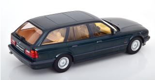 BMW 5-series Touring E34, oxford green metallic 1996 Triple 9 1:18 (Türen, Motorhaube... nicht zu öffnen!)
