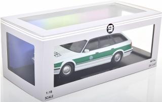 BMW 5-series Touring E34 1996  *Polizei*, white/green *Polizei Bayern*, white/green Triple 9 1:18 (Türen, Motorhaube... nicht zu öffnen!)