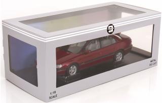 Opel Omega B 1996 marseille red Triple 9 1:18 (Türen, Motorhaube... nicht zu öffnen!)