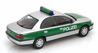 Opel Omega B 1996 Polizei Triple 9 1:18 (Türen, Motorhaube... nicht zu öffnen!)