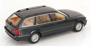 BMW 5-series Touring E39 1998 , oxfort green Triple 9 1:18 (Türen, Motorhaube... nicht zu öffnen!)