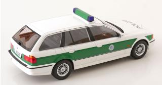 BMW 5-series Touring E39 1998 Polizei Bayern alpine white/ green Triple 9 1:18 (Türen, Motorhaube... nicht zu öffnen!)