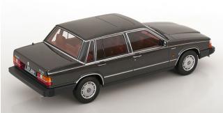 Volvo 760 1985 anthrazit Triple 9 1:18 (Türen, Motorhaube... nicht zu öffnen!)
