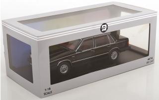 Volvo 760 1985 schwarz Triple 9 1:18 (Türen, Motorhaube... nicht zu öffnen!)
