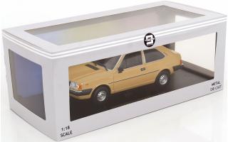 Volvo 343 GLS 1982 beige-gelb Triple 9 1:18 (Türen, Motorhaube... nicht zu öffnen!)