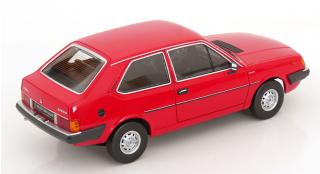 Volvo 343 GLS 1982 rot Triple 9 1:18 (Türen, Motorhaube... nicht zu öffnen!)