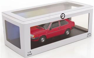 Volvo 343 GLS 1982 rot Triple 9 1:18 (Türen, Motorhaube... nicht zu öffnen!)