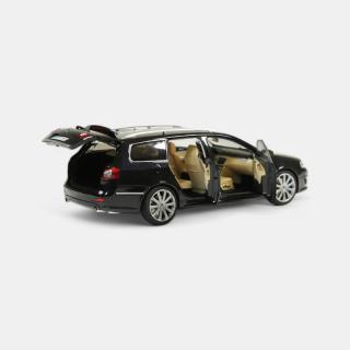 Volkswagen Passat R36 (2009) - Kombi - deep black NZG 1:18 Metallmodell