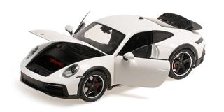 PORSCHE 911 DAKAR - 2022 - WHITE Minichamps 1:18 Metallmodell mit zu öffnenden Türen und Haube(n)