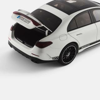Mercedes-AMG E 53 Hybrid 4MATIC+ Edition One weiß Norev 1:18 Metallmodell