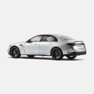 Mercedes-AMG E 53 Hybrid 4MATIC+ - hightech silver Norev 1:18 Metallmodell