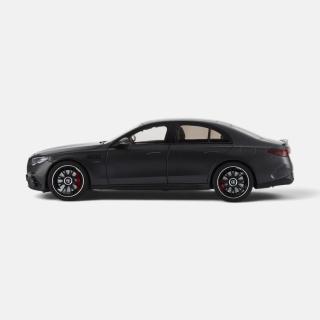 Mercedes-AMG E 53 Hybrid 4MATIC+ - graphite grey Norev 1:18 Metallmodell