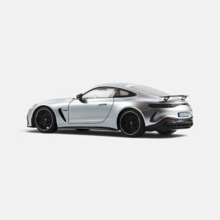 Mercedes-AMG GT 63 PRO 4MATIC+ hightech silver metallic NZG 1:18 Metallmodell